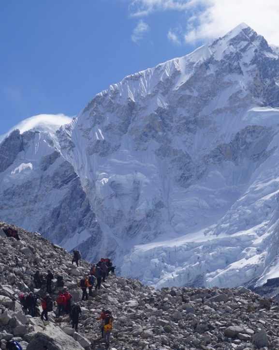 पर्वतारोहण पथप्रदर्शक पेसामा शेर्पा युवाको आकर्षण घट्दो