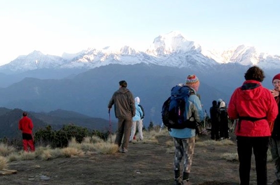 घोरेपानी हिँडेका दुई स्पेनिस पर्यटक बेपत्ता