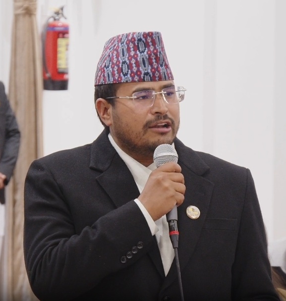प्रधानमन्त्रीको अभिव्यक्ति चियापसलमा गफ गरे जस्तो हुनुहुँदैन : ज्ञानेन्द्र शाही