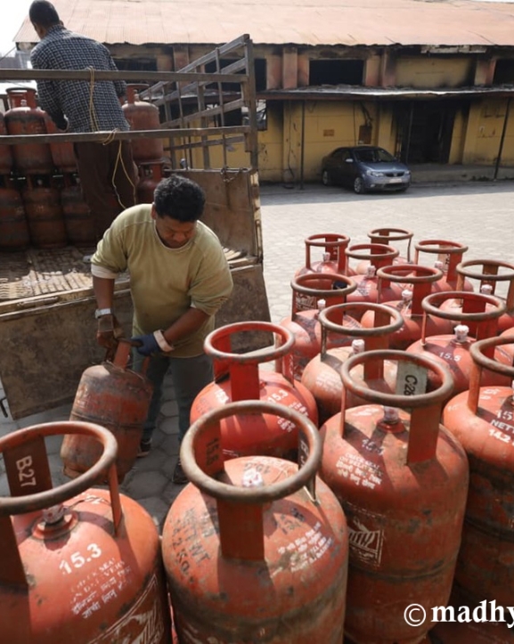 असोज २ गतेदेखि पुरानै मूल्यमा ग्यास पाइने 