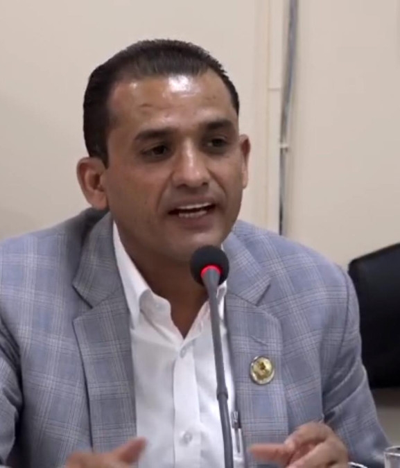 सांसदहरु भन्छन्- ‘राइड सेयरिङलाई व्यवस्थित बनाउनुपर्छ, कुन सवारी चढ्ने व्यक्तिगत अधिकार हो’