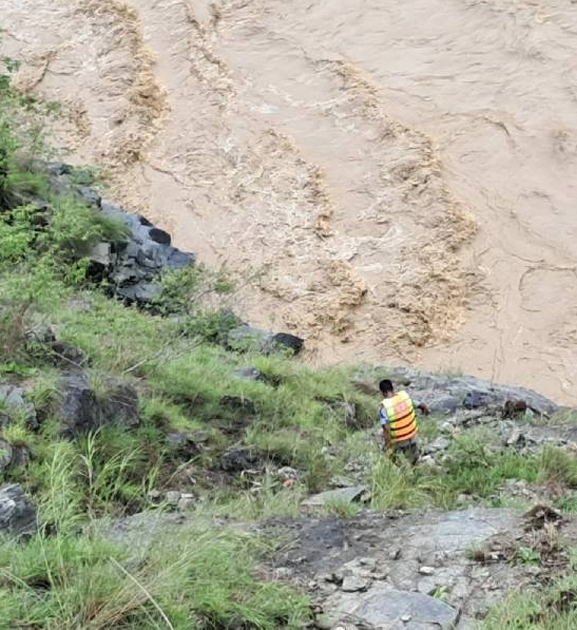 कर्णाली नदीमा बेपत्ता मध्ये थप दुई जनाको शव फेला