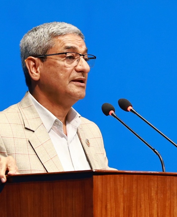 गृहमन्त्री लेखकको रास्वपालाई प्रश्न- रवि लामिछाने भिजिट भिसामा अमेरिका गएको हो कि होइन ?