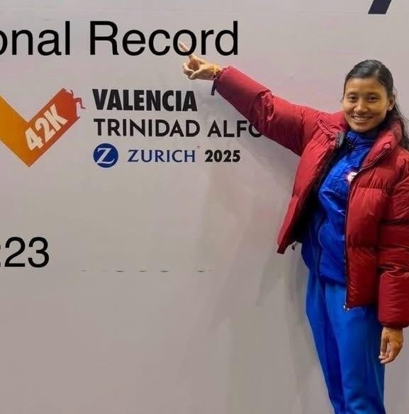 स्पेन पुगेर सन्तोषीले तोडिन् आफ्नै रेकर्ड