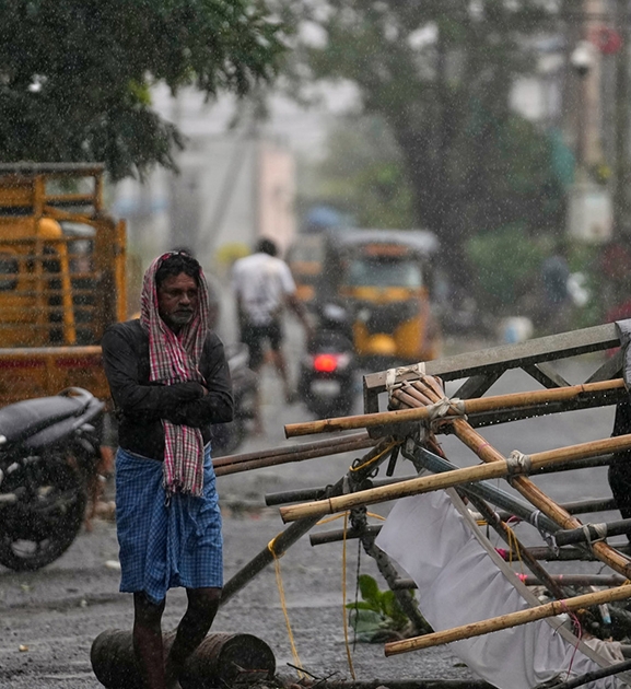 भारतको पूर्वी तटीय क्षेत्रमा चक्रवात ‘अर्नब’को प्रभाव, हजारौँ मानिस सुरक्षित स्थानमा सारिए