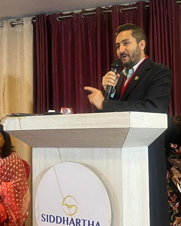 डिजिटल माध्यमबाट हुने हिंसा न्यूनीकरणका लागि सबै जुटौं : सञ्चारमन्त्री खरेल