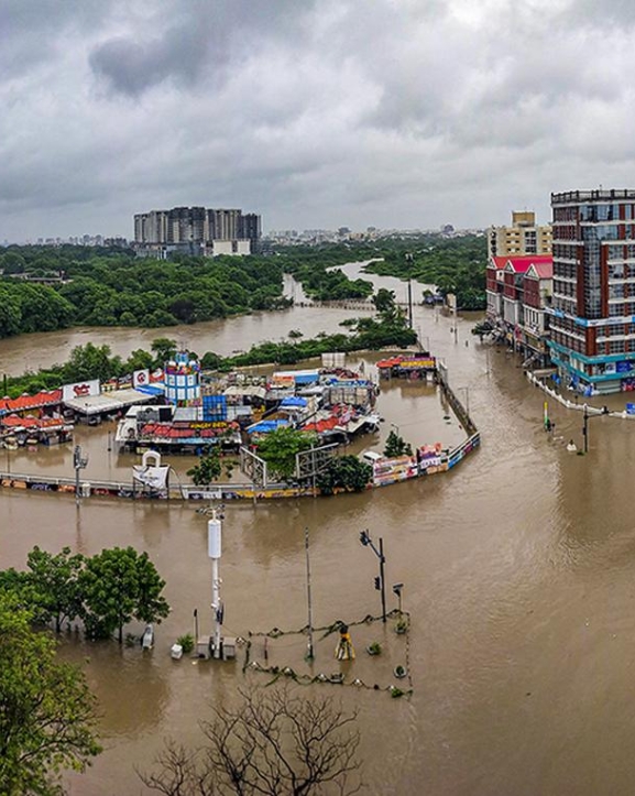 गुजरातमा मनसुनी बाढीका कारण २८ जनाको मृत्यु