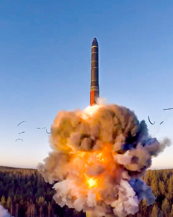 अन्तर्राष्ट्रिय आणविक सन्धि समाप्त, नयाँ हतियार दौडको जोखिम