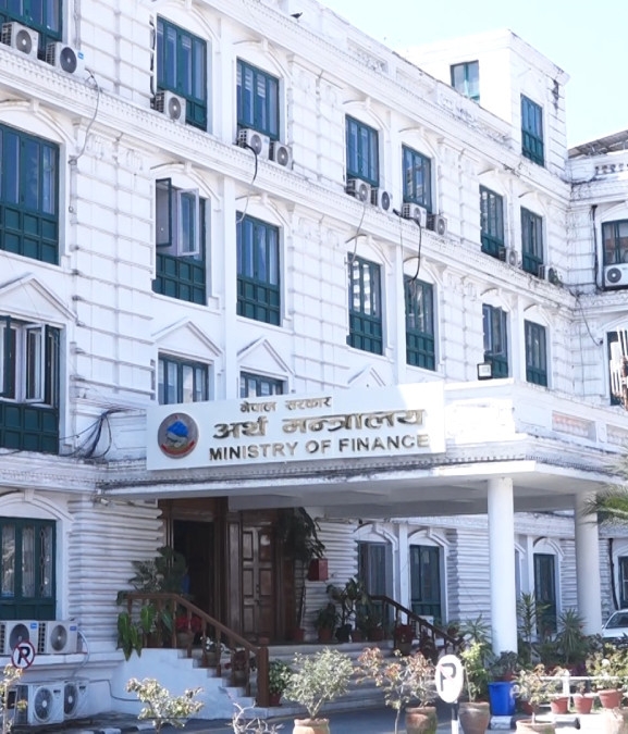 नेपालको वर्तमान आर्थिक स्थितिपत्रः बजेटको आकार यथार्थपरक छैन