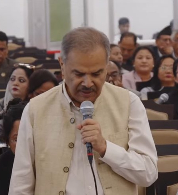 राष्ट्रघाती अभिव्यक्तिको लागि प्रधानमन्त्रीले देशसँग माफी माग्नैपर्छम : एमाले