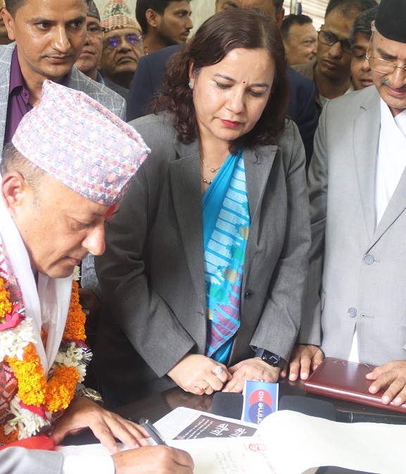 पर्यटनमन्त्री पाण्डेको पहिलो निर्णय : पर्यटन नीति संशोधनका लागि कार्यदल