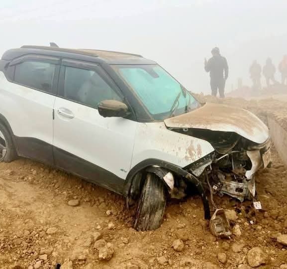 सडक निर्माणमा भएको चरम लापरवाहीले गौर–चपुरखण्डमा सवारी दुर्घटना