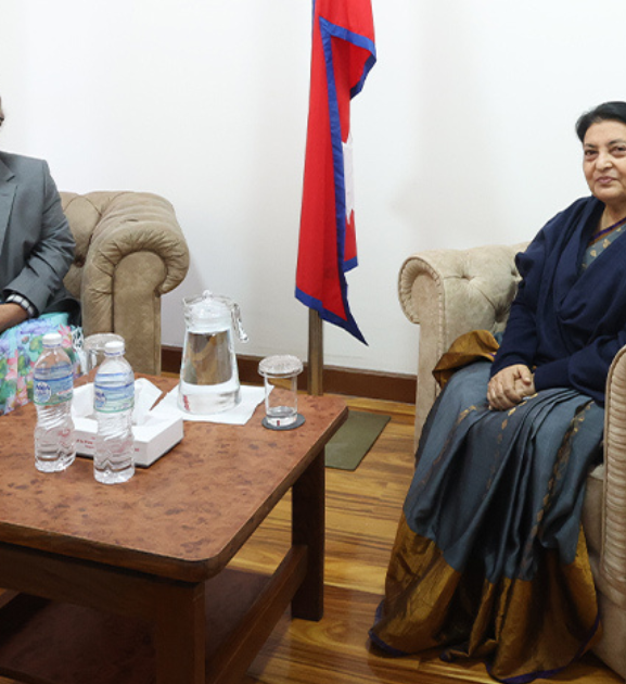 प्रधानमन्त्री कार्की र पूर्वराष्ट्रपति भण्डारीबीच भेटवार्ता 