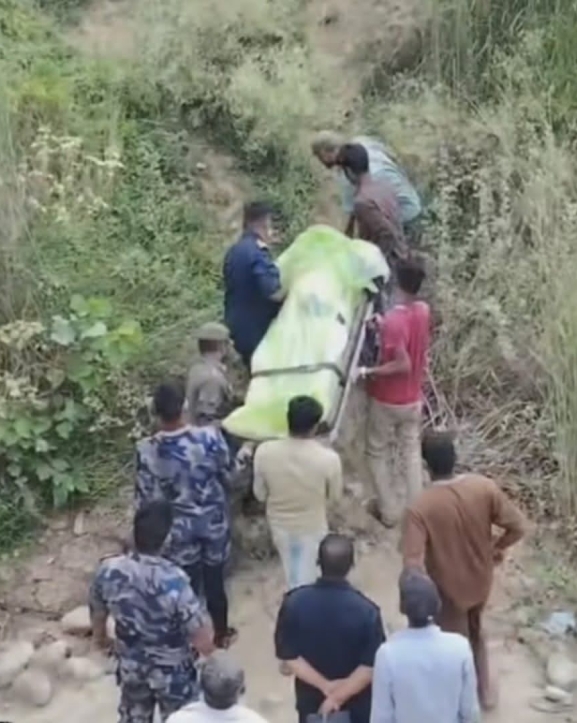 नहरको खाल्डोमा शव फेला