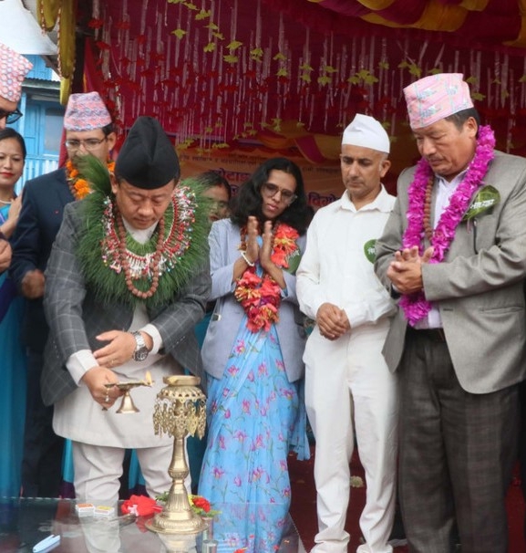 भवन नहुँदै जिल्ला अस्पतालको विस्तार
