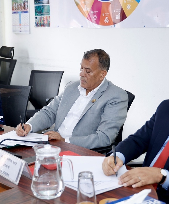 स्वास्थ्य बिमा कार्यक्रमको पुनर्संरचना बजेटबाटै गर्छौं : अर्थमन्त्री वाग्ले