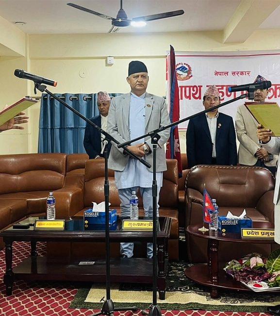 लुम्बिनीका नवनियुक्त युवा तथा खेलकुदमन्त्री पाण्डेले लिए शपथ