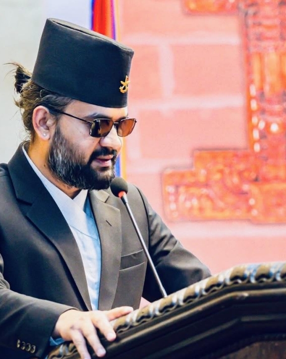 जेनजीलाई संयमित हुन बालेनको आव्हान, संसद् विघटन र सेना प्रमुखसँग संवादको सर्त  