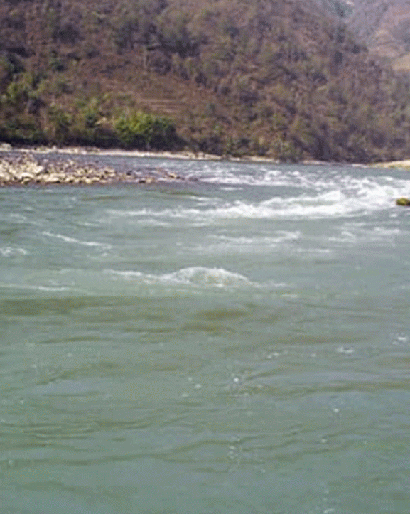 त्रिशूली नदीमा बेपत्ता भएका दुई युवकको खोजी कार्य जारी