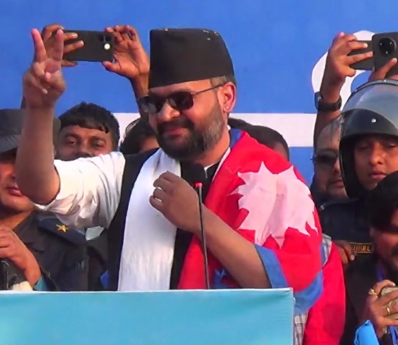 मधेशीको छोरा प्रधानमन्त्री बन्छ भनेर होइन, सही मान्छेहरू आउँछन् भनेर घन्टीमा भोट हाल्नुस् : बालेन