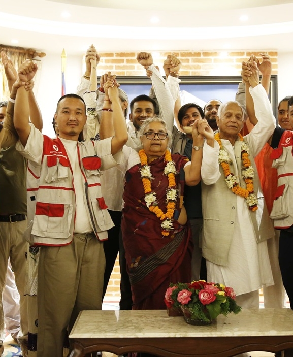 पूर्वप्रधानन्यायाधीशको नेतृत्वमा अन्तरिम सरकार, राष्ट्रपतिको शुभकामना- 'सफल हुनुस्, देश बचाउनुस्'