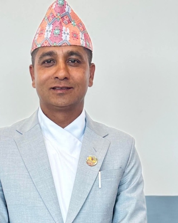 ओली पक्राउको विरोधमा एमाले नेता महरको विरोध