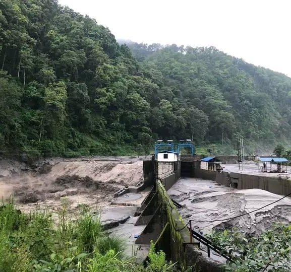 बाढीले इन्द्रावती तेस्रो जलविद्युत् आयोजनामा क्षति