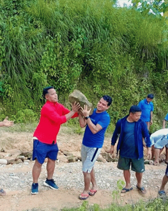 झिसमिसेदेखि साँझ अबेरसम्म काममा भेटिने श्रमिक अधिकृत ‘दर्जी’