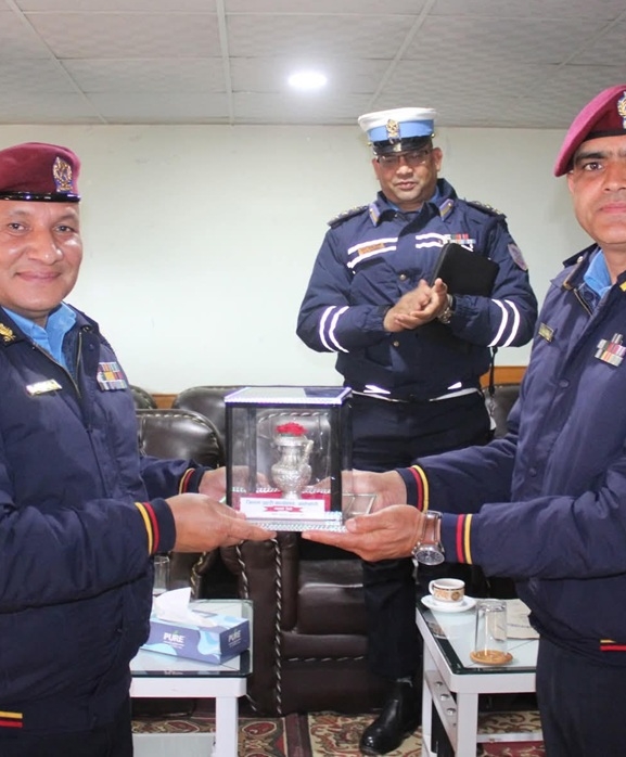 अपराध नियन्त्रणमा सक्रिय हुन डीआईजी खत्रीको निर्देशन