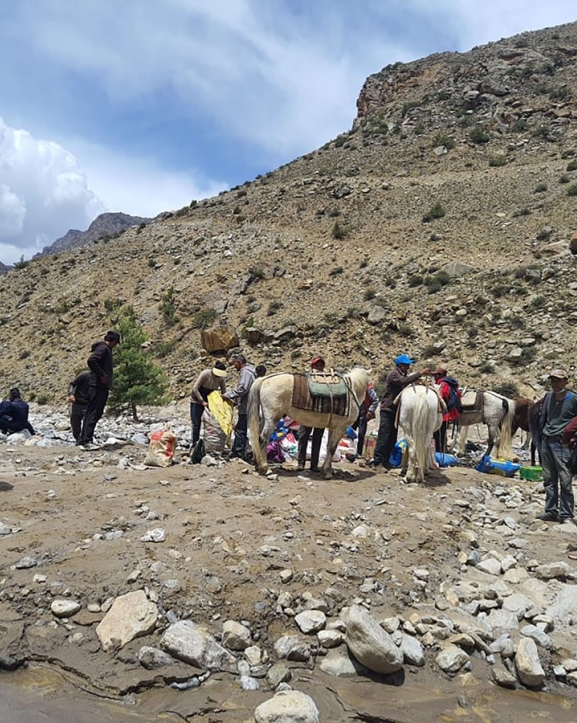 तिल गाउँमा ७ दिनपछि पुर्‍याइयो राहत सामग्री