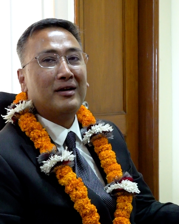 धितोपत्र बोर्डका अध्यक्ष श्रेष्ठले दिए राजीनामा