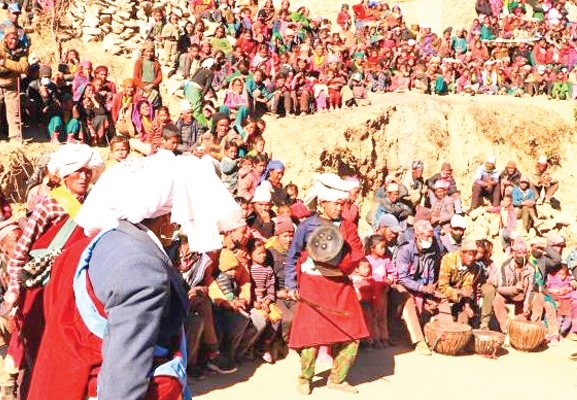 लोप हुने क्रममा जुम्लाको तरबार नाच