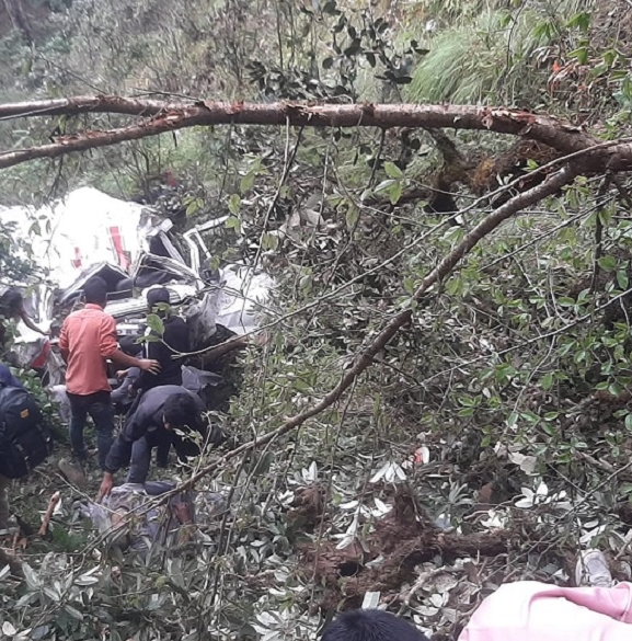 रानिमत्तामा गाडी दुर्घटनाः चारको मृत्यु, २५ जना घाइते