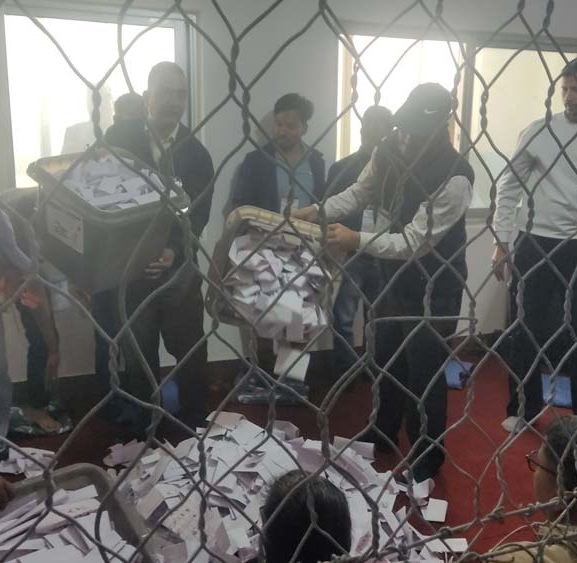 दाङ-२ मा मतगणना सुरु