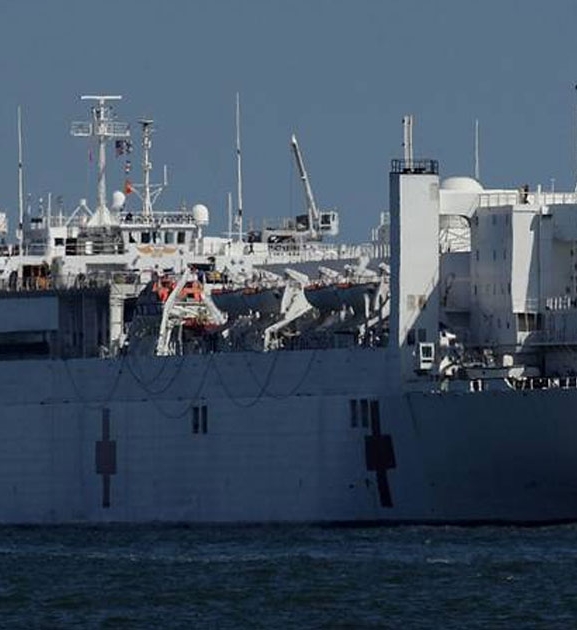 ग्रिनल्याण्डतर्फ अमेरिकी अस्पताल जहाज परिचालन, कूटनीतिक बहस तीव्र