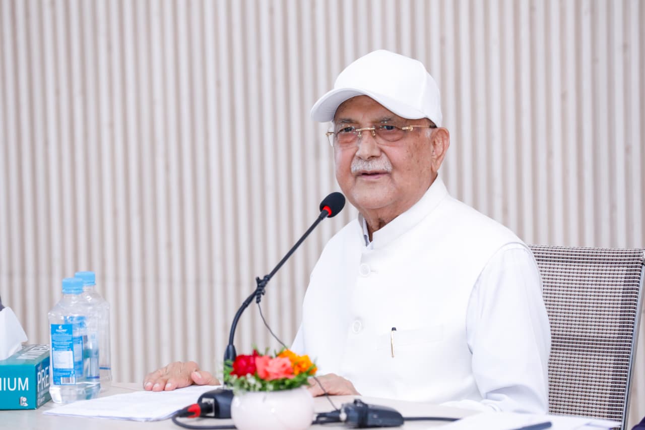 नेपाली सेना जस्तो गरिमामय संस्था राजनीतिक विवादमा मुछिनु दु:खद् : ओली