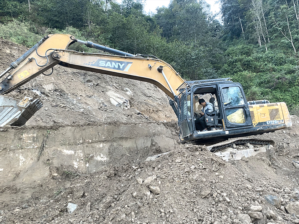 अरनिको राजमार्गको धुलिखेल-खावा सडकखण्ड विस्तार कार्य तीव्र