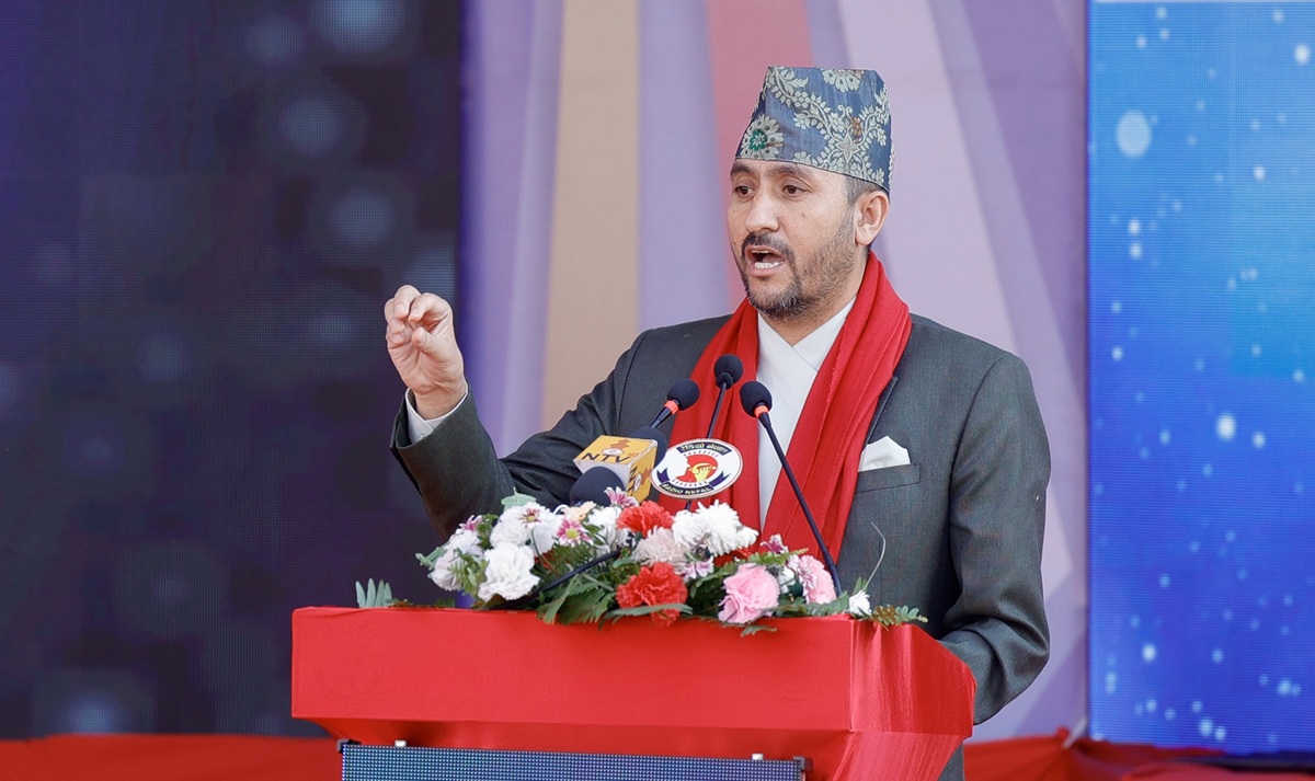 आम सञ्चारमाध्यमलाई टिक्न गाह्रो हुने अवस्था आएको छ : सञ्चारमन्त्री खरेल