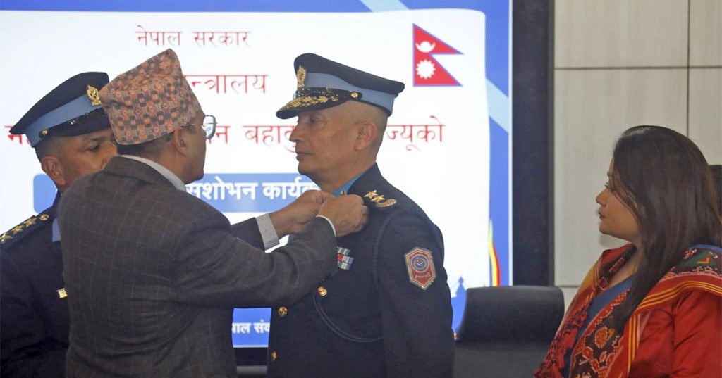 आइजिपी कार्कीले लगाए दर्ज्यानी चिह्न