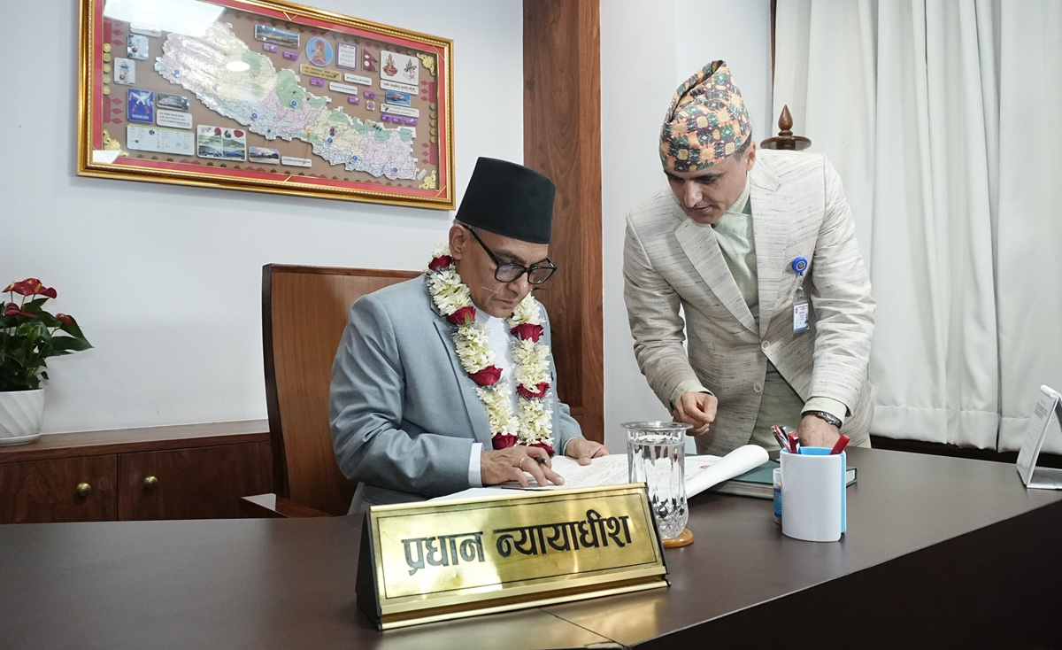मनोज शर्मा बने प्रधानन्यायाधीश, सरकारलाई चेक गर्ने चुनौती
