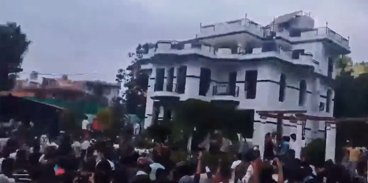 कांग्रेस सभापति देउवाको निवासमा तोडफोड