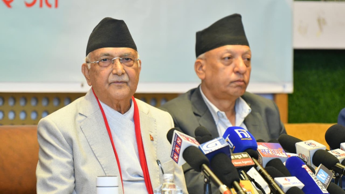 ओलीको गुनासो : 'देशको चिन्ता मैले मात्रै गर्नुपर्ने ?'