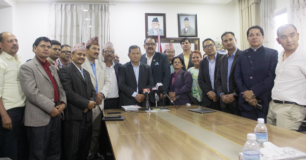आम सञ्चारका समस्याबारे मिडिया अलाइन्सद्वारा सञ्चारमन्त्रीलाई ज्ञापन पत्र 