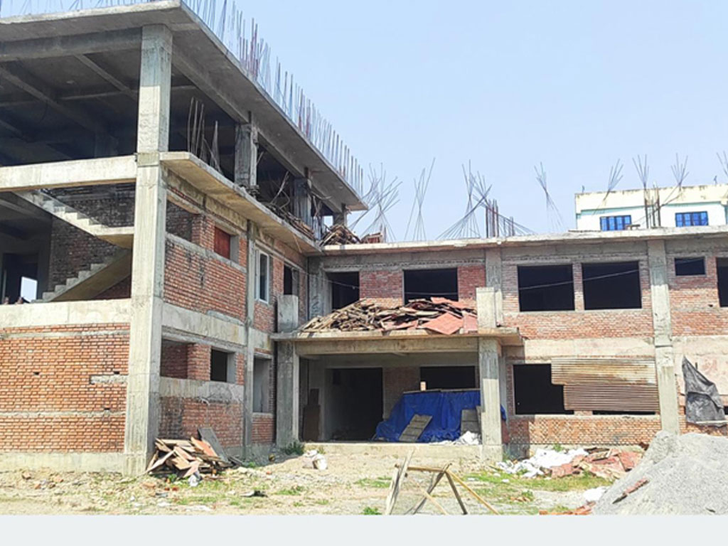 नमूना भेटेरिनरी अस्पताल निर्माण सुस्त गतिमा 