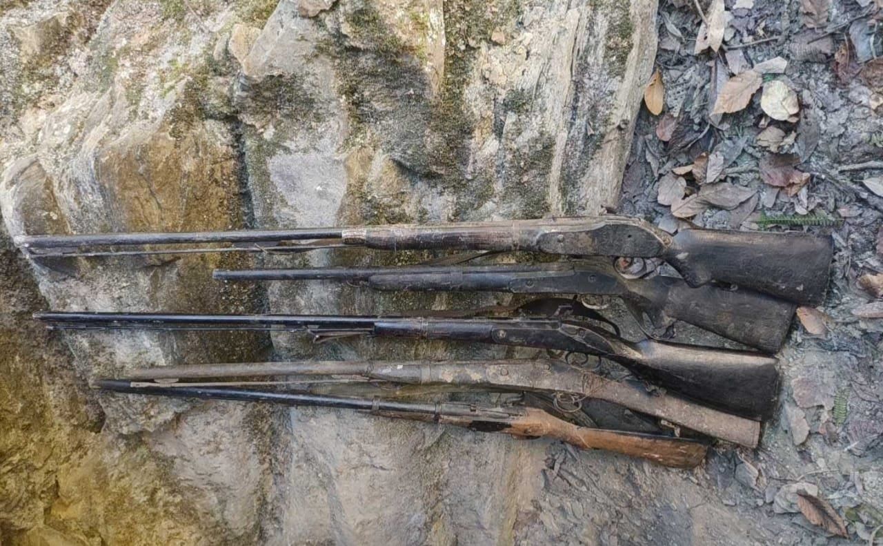 रुकुमपूर्वमा ५ थान भरुवा बन्दुक बरामद