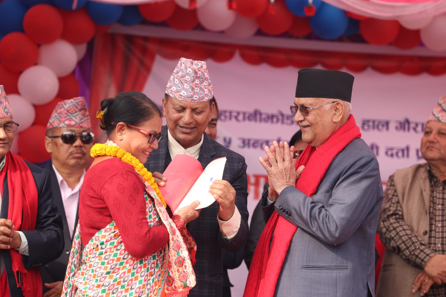 व्यवस्था परिवर्तनपछि अवस्थामा परिवर्तन हुँदै आएको छ : प्रधानमन्त्री