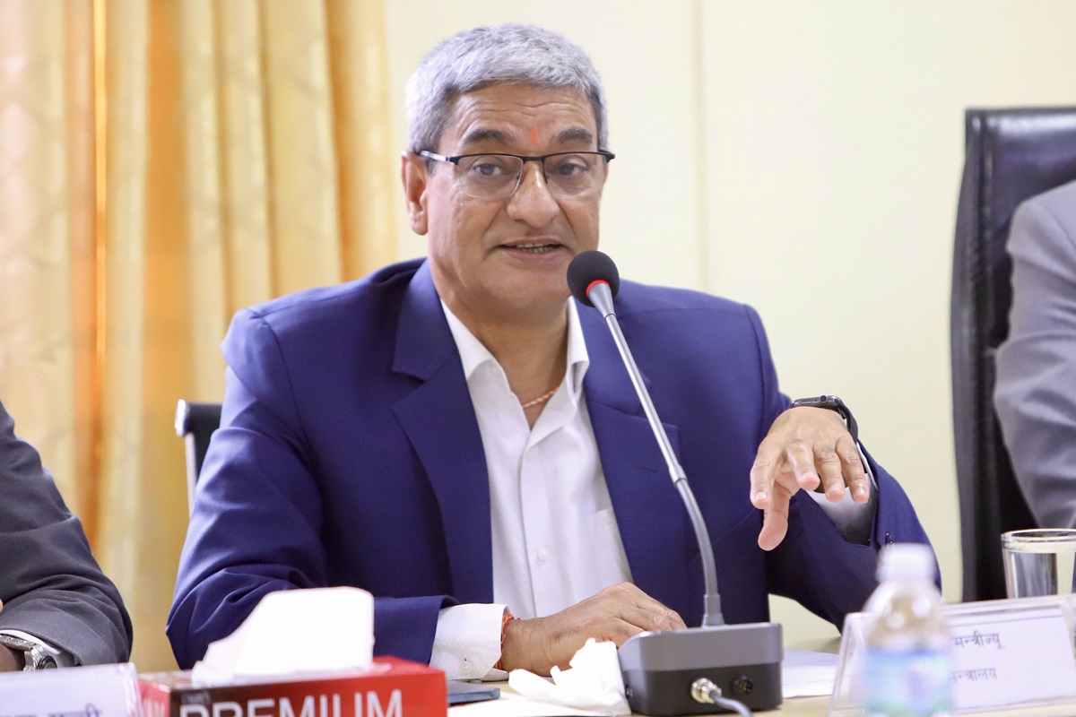भिजिट भिसा प्रकरणबारे संसदमै सबै प्रश्नको जवाफ दिन्छु : गृहमन्त्री लेखक
