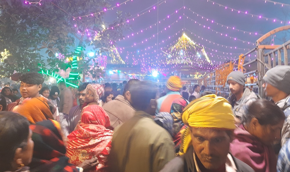 गढीमाई मेलामा दर्शनार्थीको घुइँचो