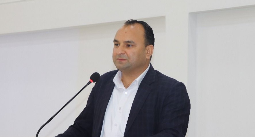 'छुट्टै पर्यटन बसपार्क नहुँदा पार्किङको समस्या छ'