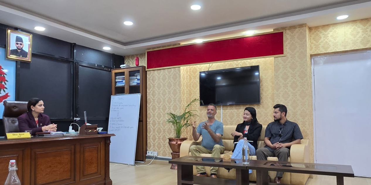 लैंगिक तथा यौनिक अल्पसंख्यक समुदाय र स्वास्थ्य अधिकारबारे स्वास्थ्य मन्त्री मेहताबीच छलफल